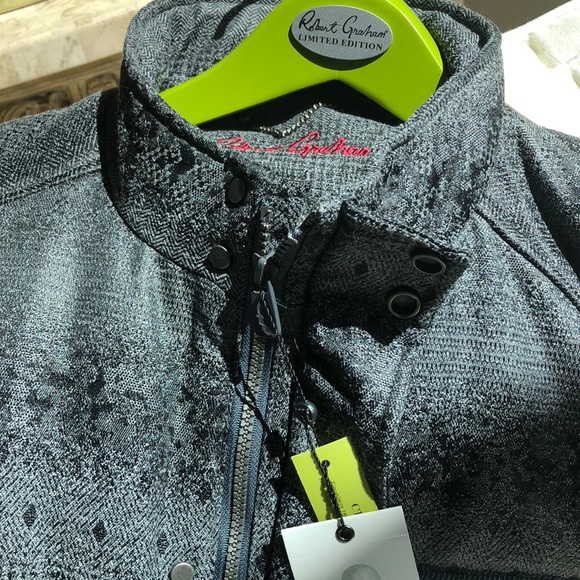 MEDIUM: Robert Graham Woven Puffer.  $$ Price Firm - Picture 3 of 8